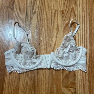 Forever 21 lace bra white/cream new without tags small